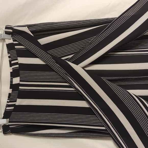 Striped Slit Maxi Skirt - Picture 5 of 8